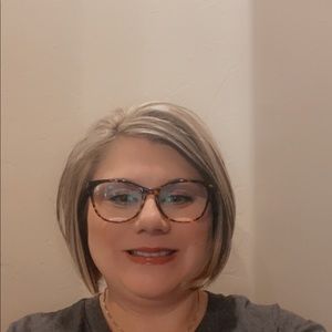 Meet your Posher, Stacy